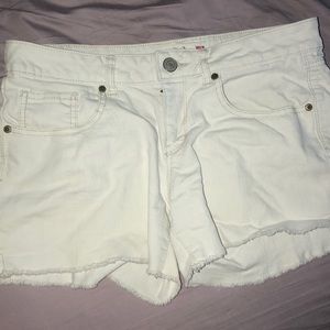 ‼️White shorts‼️